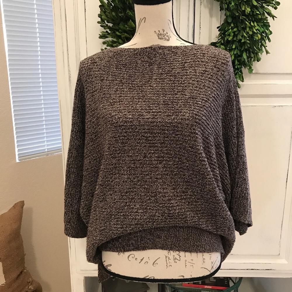 New York & Company Sweater. XL.